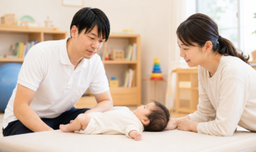 母と療法士見守り
