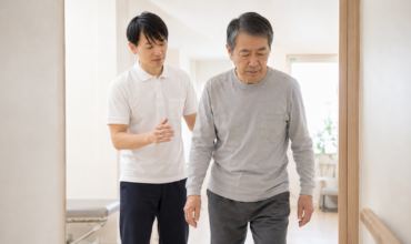 リハビリ付き添い歩行