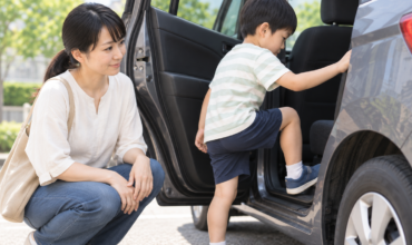 車の乗り降り